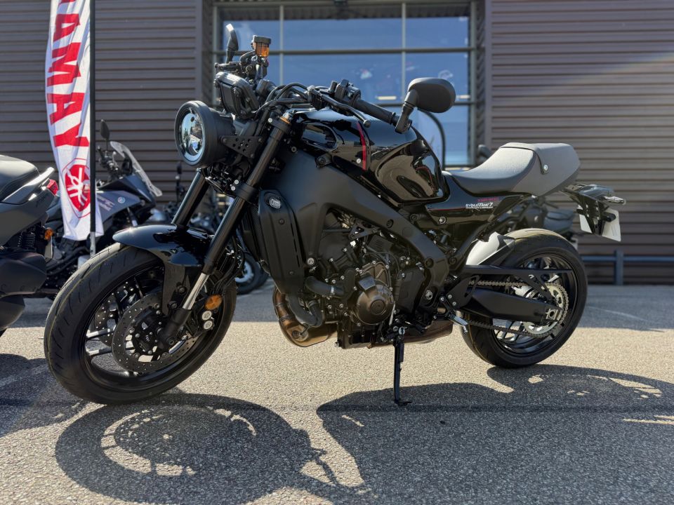 YAMAHA XSR 900 ABS 0