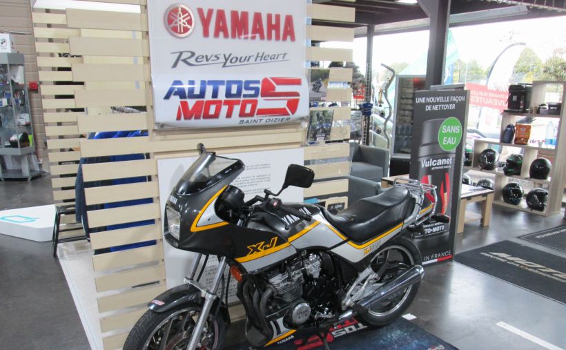 YAMAHA 600 XJ COLLECTOR 1
