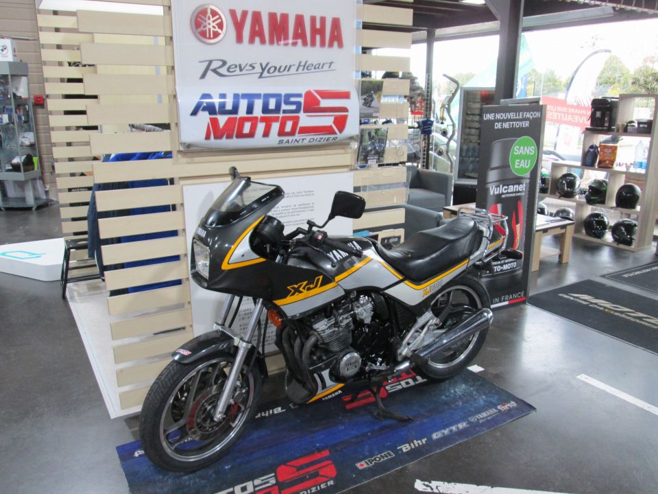 YAMAHA 600 XJ COLLECTOR 1