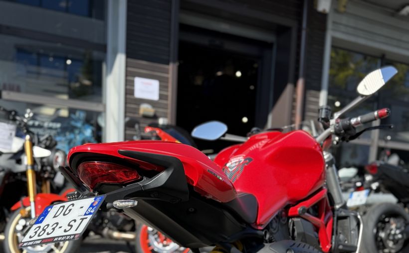 DUCATI MONSTER 1200 3