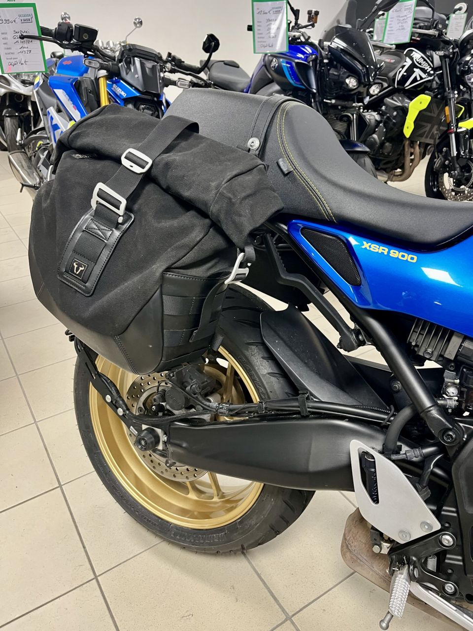 YAMAHA XSR 900 ABS 5