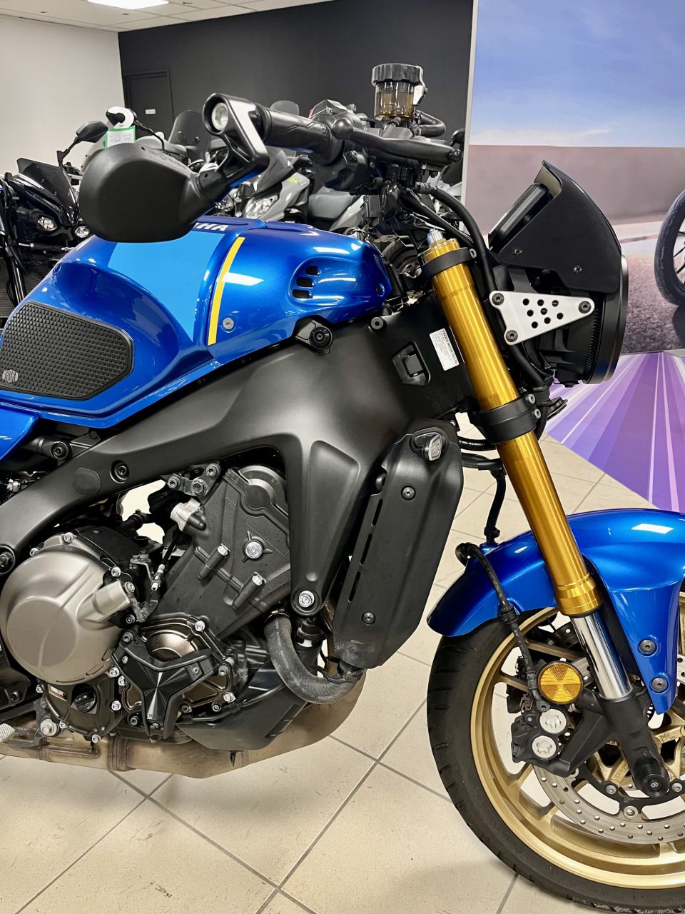 YAMAHA XSR 900 ABS 10