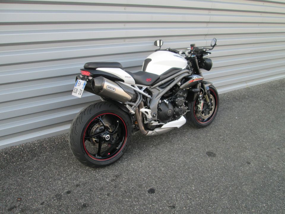 TRIUMPH SPEED TRIPLE 1050 RS 16