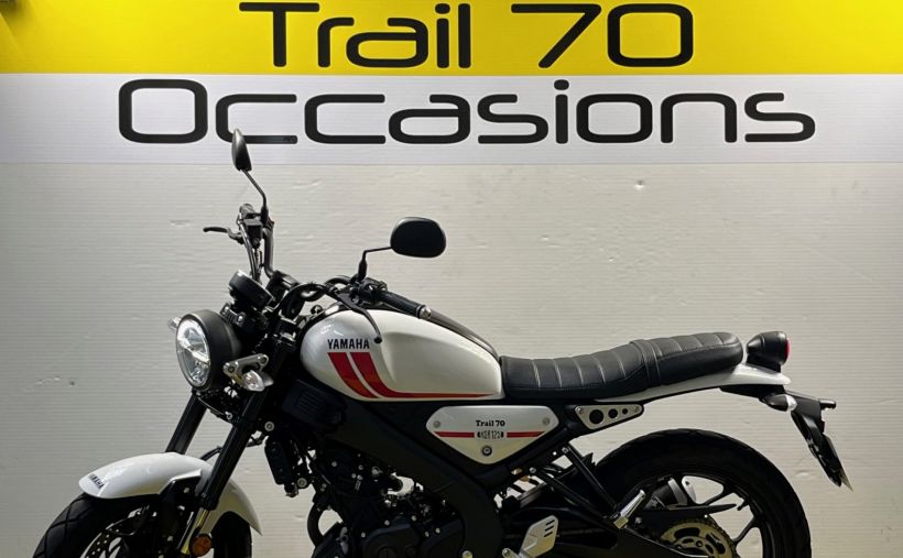 YAMAHA XSR 125 6