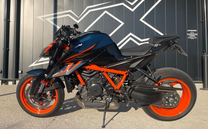 KTM 1290 SUPER DUKE R 2