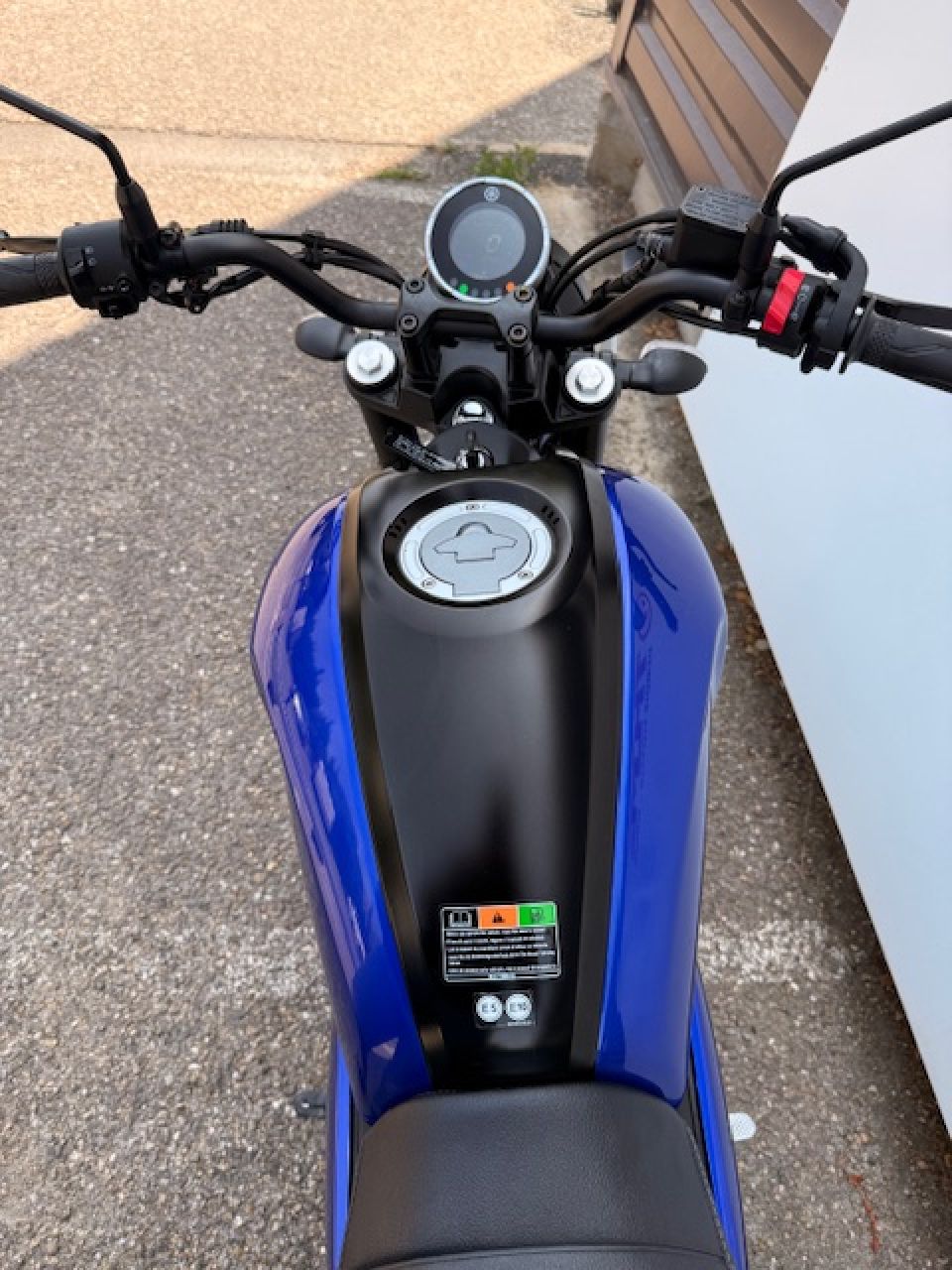 YAMAHA XSR 125 7