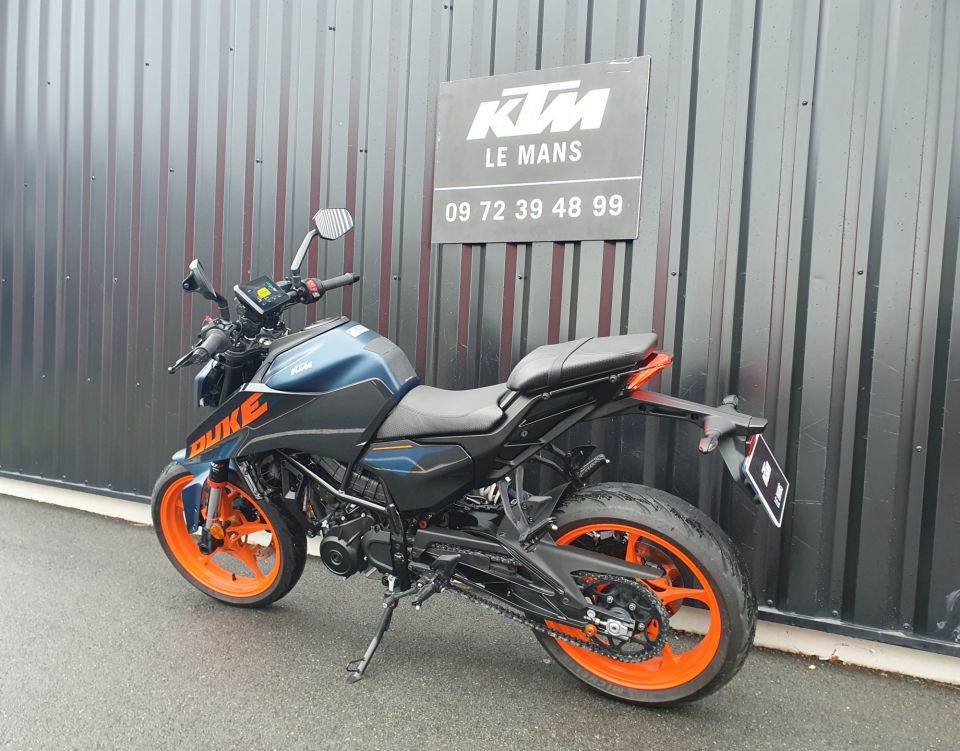 KTM 125 DUKE 20
