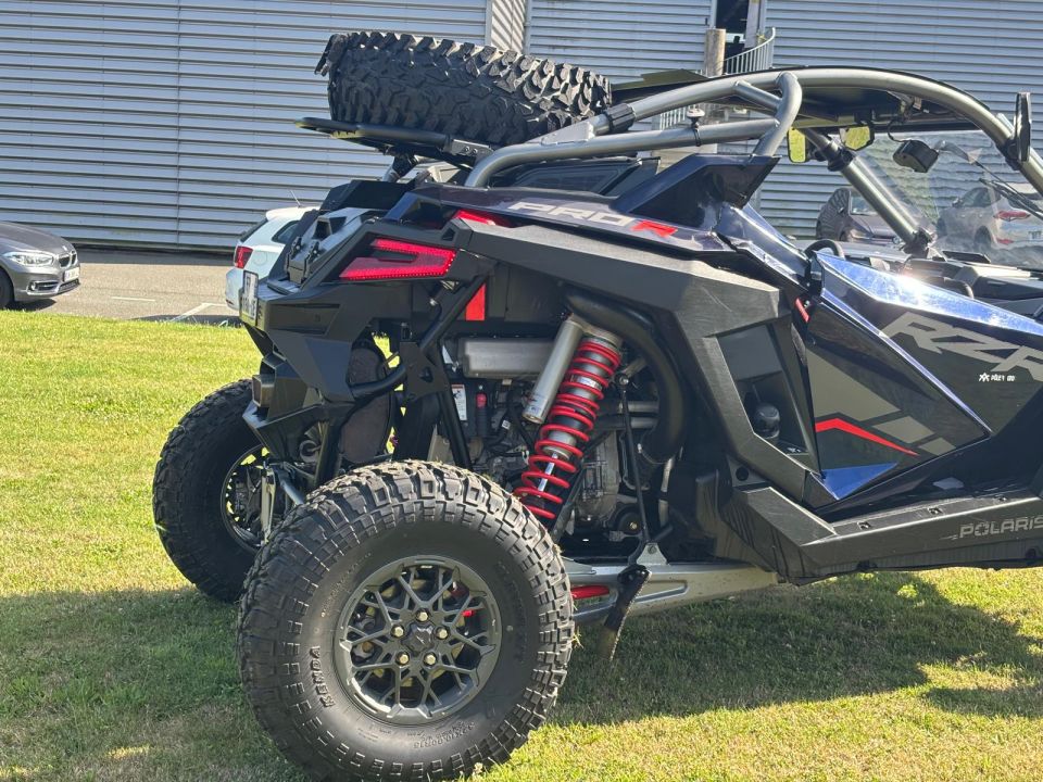 POLARIS RZR PRO R 15