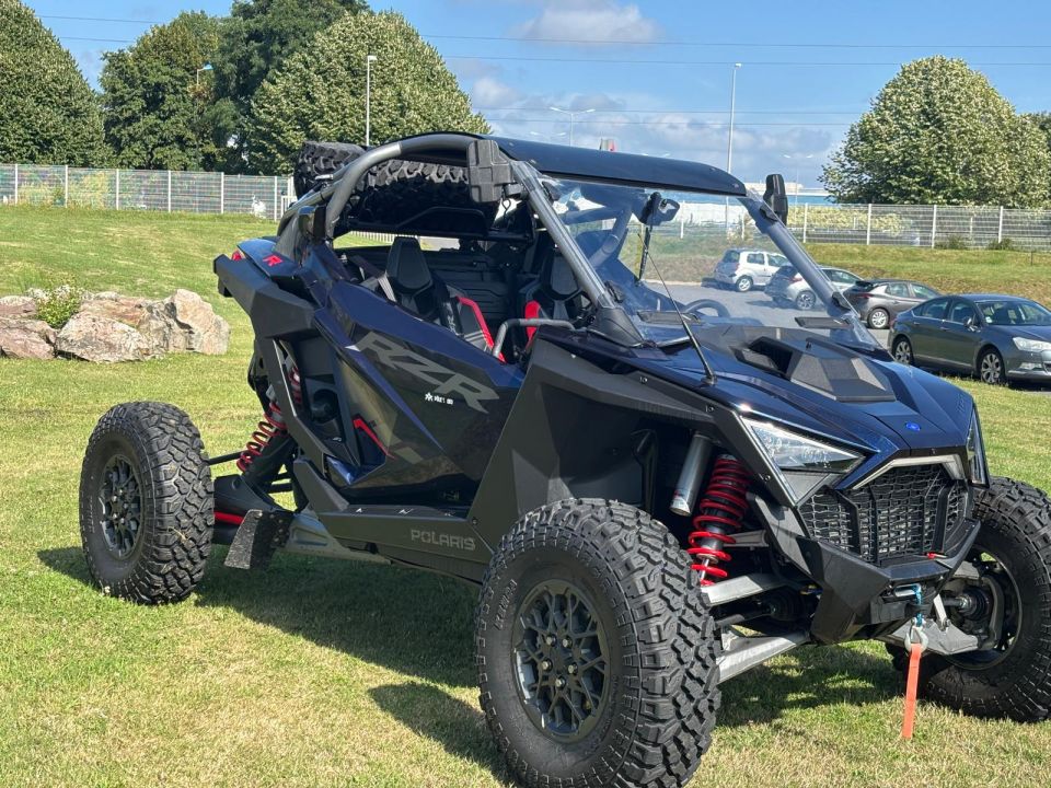 POLARIS RZR PRO R 10