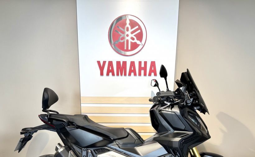 HONDA X-ADV 1