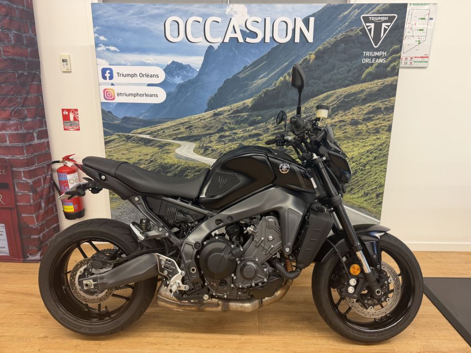 YAMAHA MT-09 0