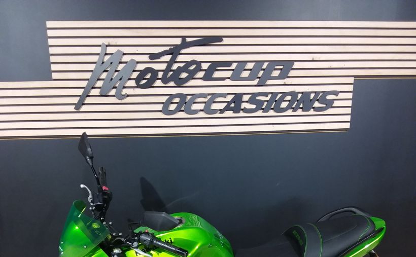 KAWASAKI ER-6 2