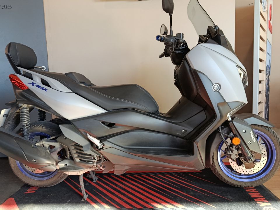 YAMAHA XMAX 125 0