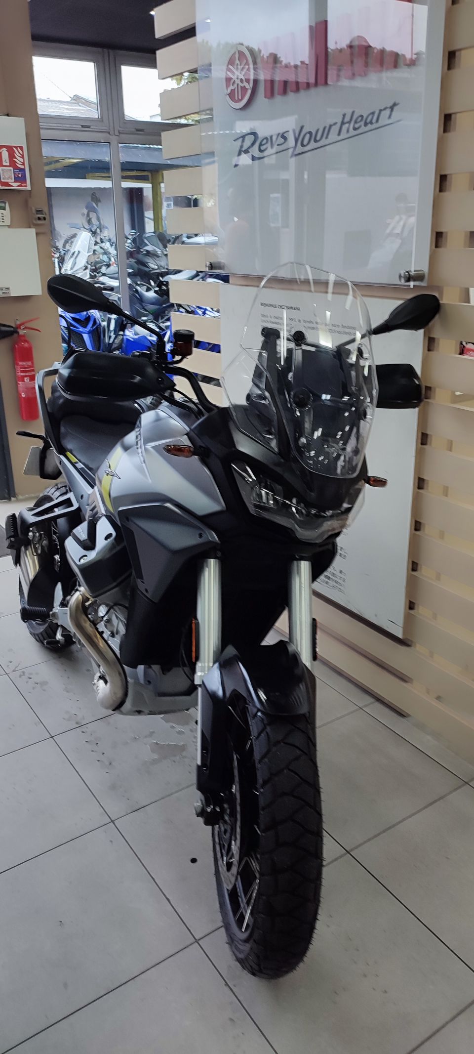 MOTO GUZZI STELVIO 18