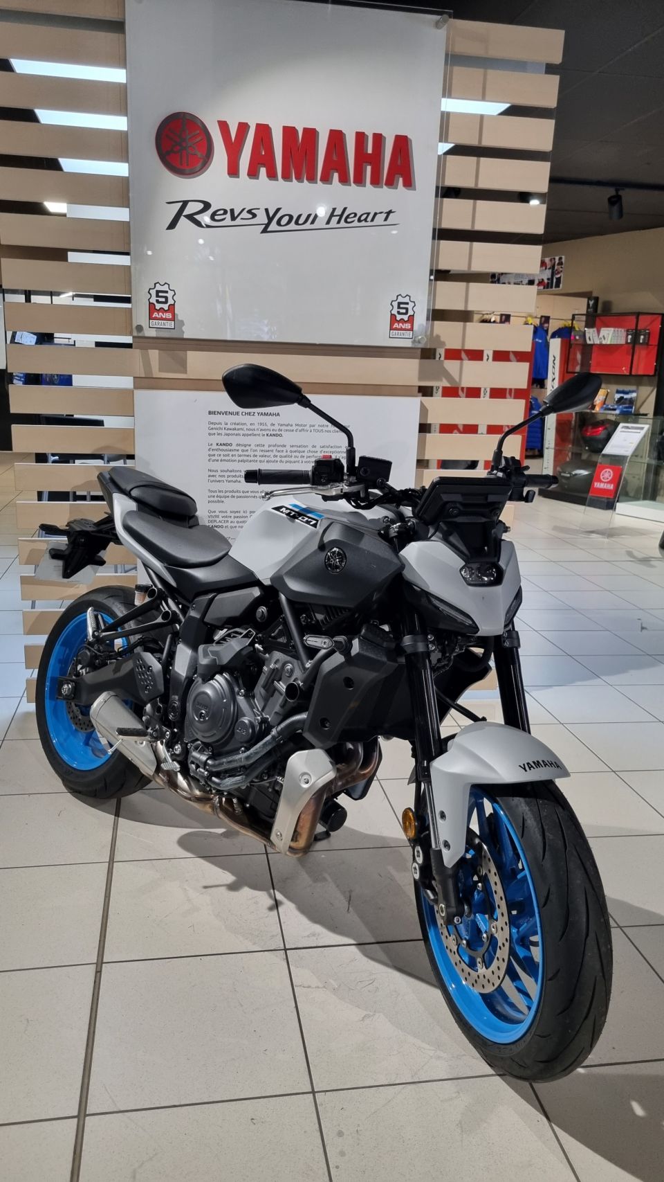 YAMAHA MT-07 Y-AMT 0