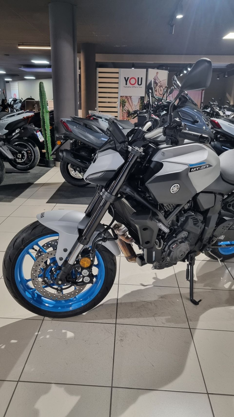 YAMAHA MT-07 Y-AMT 3