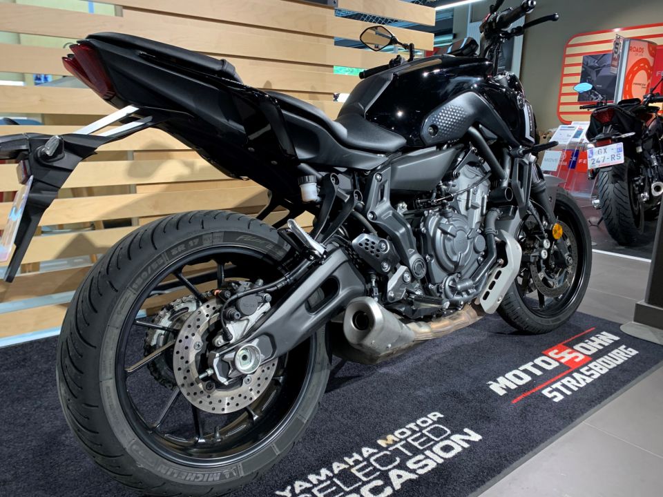YAMAHA MT-07 PURE 35KW 1