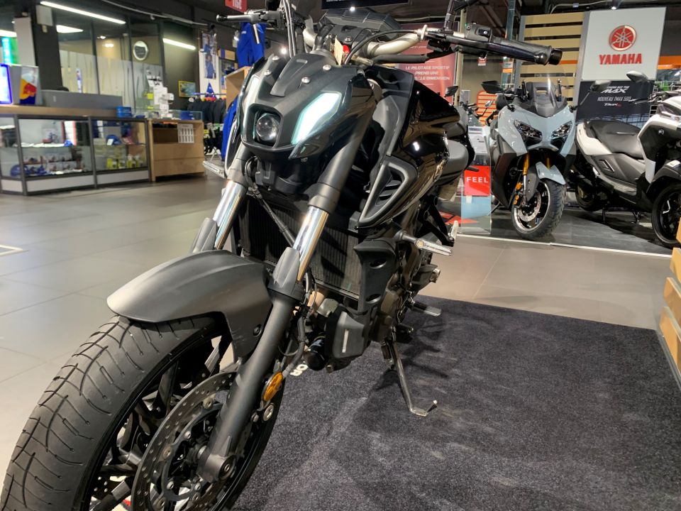 YAMAHA MT-07 PURE 35KW 4