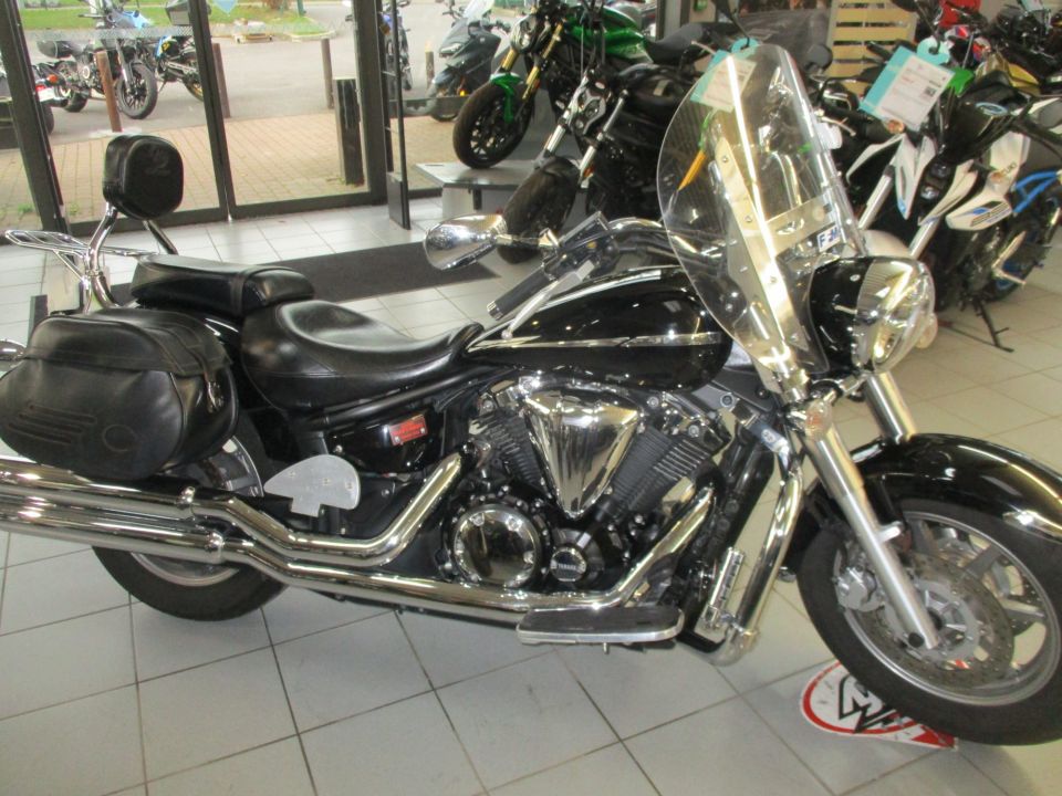 YAMAHA XVS 1300 0