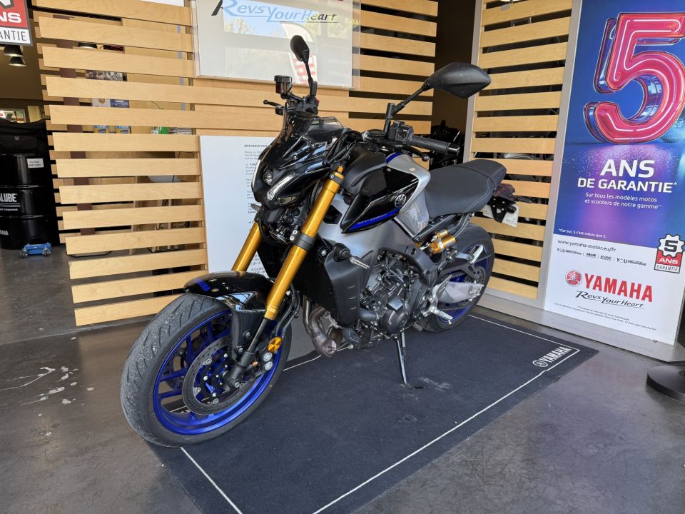 YAMAHA MT-09 SP 0