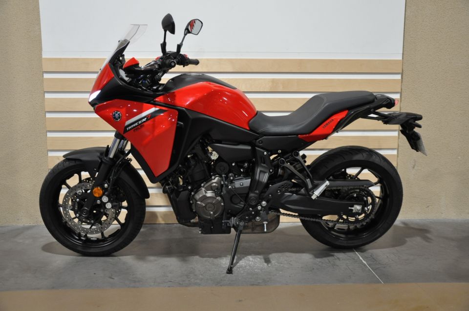 YAMAHA TRACER 7 8