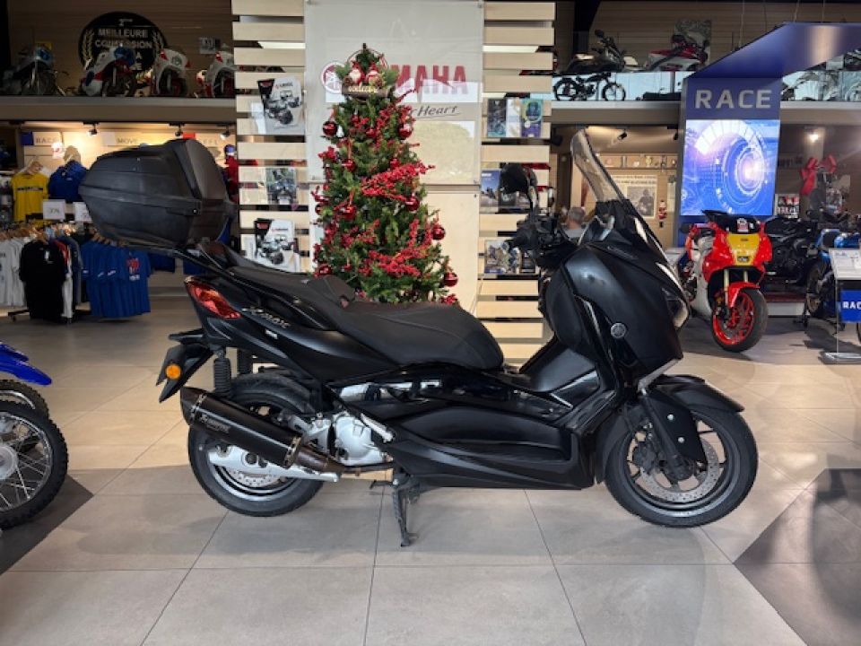 YAMAHA X-MAX 125 IRON MAX  67€/MOIS* FAIBLE KILOMETRAGE 1ERE MAIIN 2400€ D'EQUIPEMENT 0