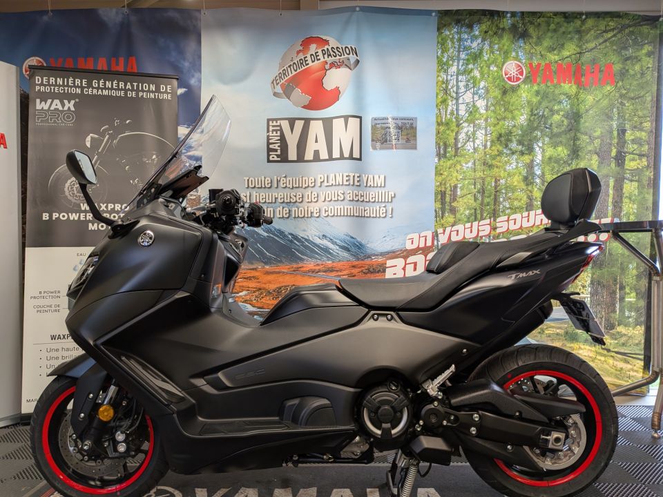 YAMAHA XP T-MAX 560 5