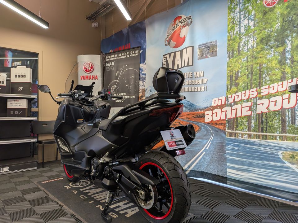 YAMAHA XP T-MAX 560 7