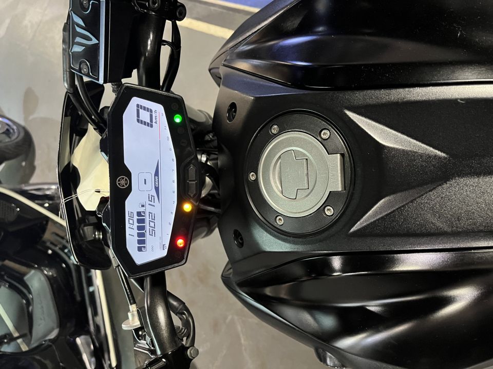 YAMAHA MT-07 (47.5CV) 1