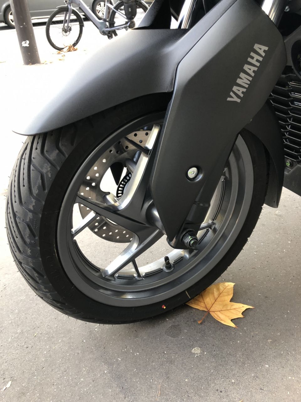 YAMAHA XMAX 125 TECH MAX+ 40