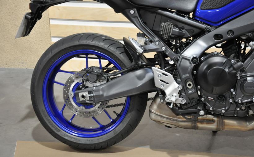 YAMAHA MT-09 3