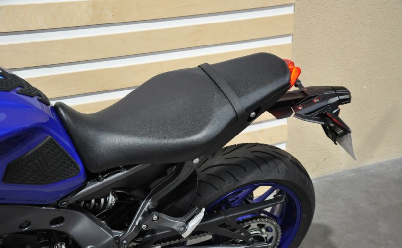 YAMAHA MT-09 10