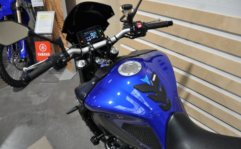 YAMAHA MT-09 13