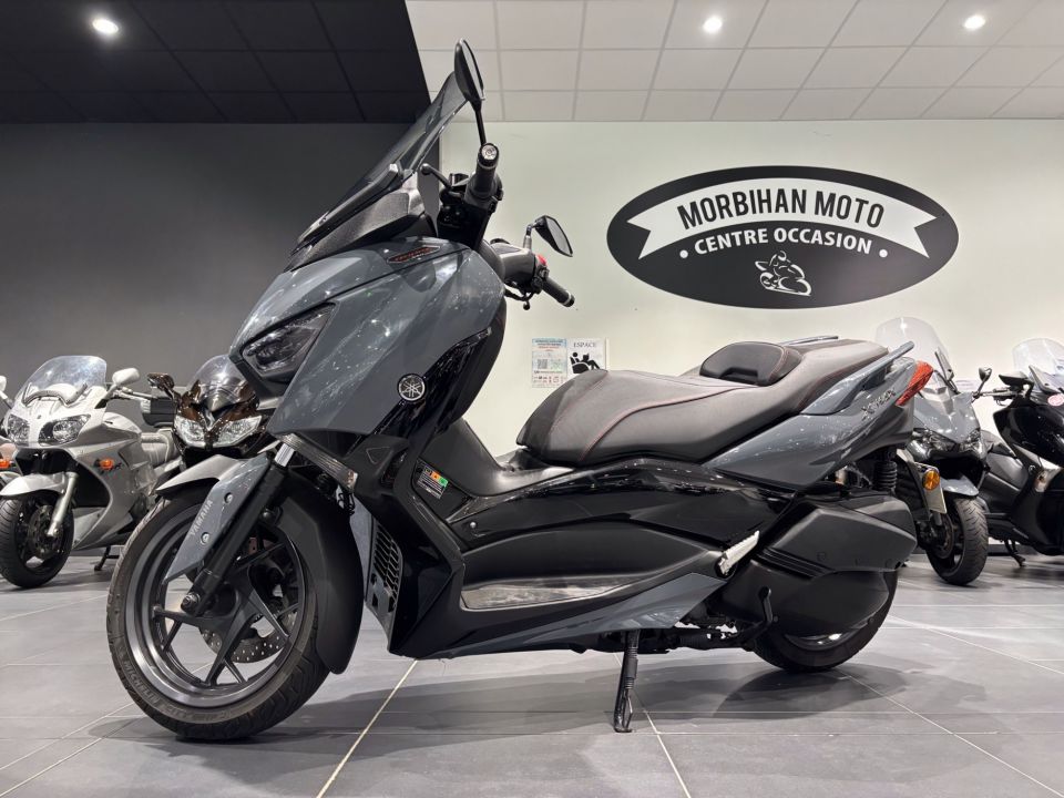 YAMAHA X-MAX 300 TECH MAX 0