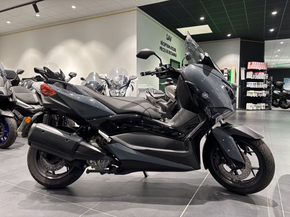 YAMAHA X-MAX 300 TECH MAX 5