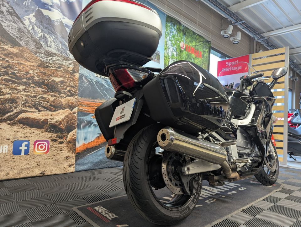 YAMAHA FJR 1300 ABS 2