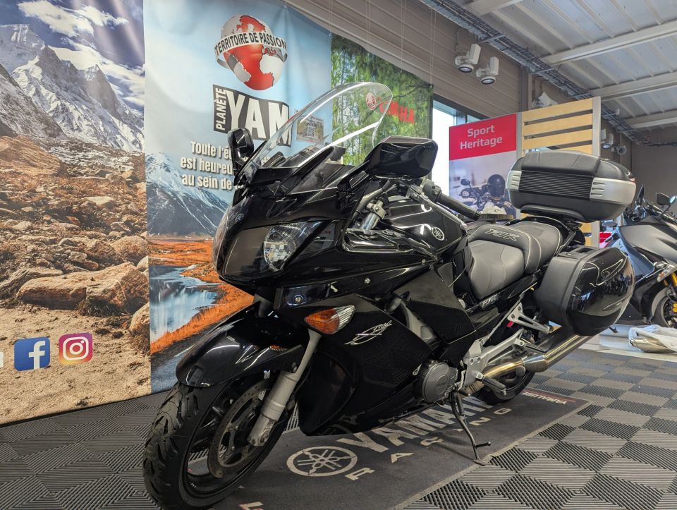 YAMAHA FJR 1300 ABS 6
