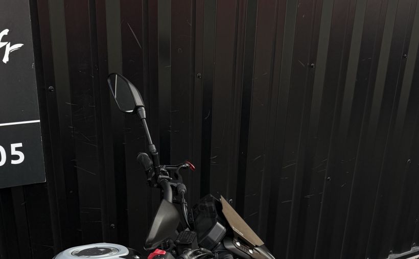 YAMAHA MT-125 ABS 10