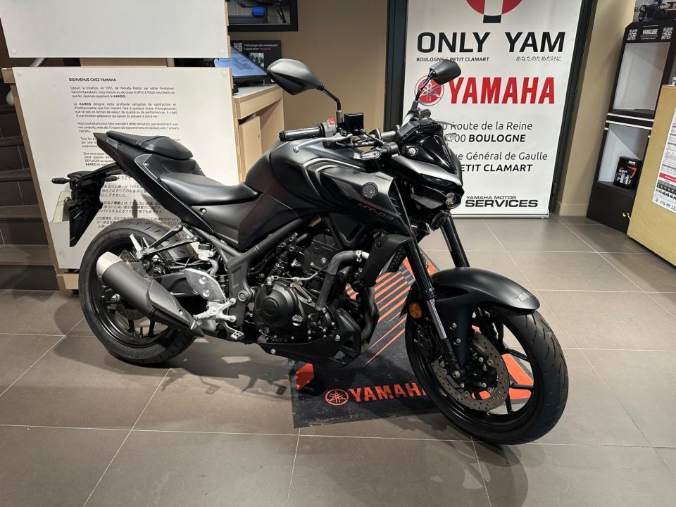 YAMAHA MT-03 0