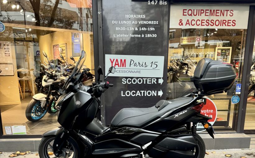 YAMAHA XMAX 300 Tech Max 0
