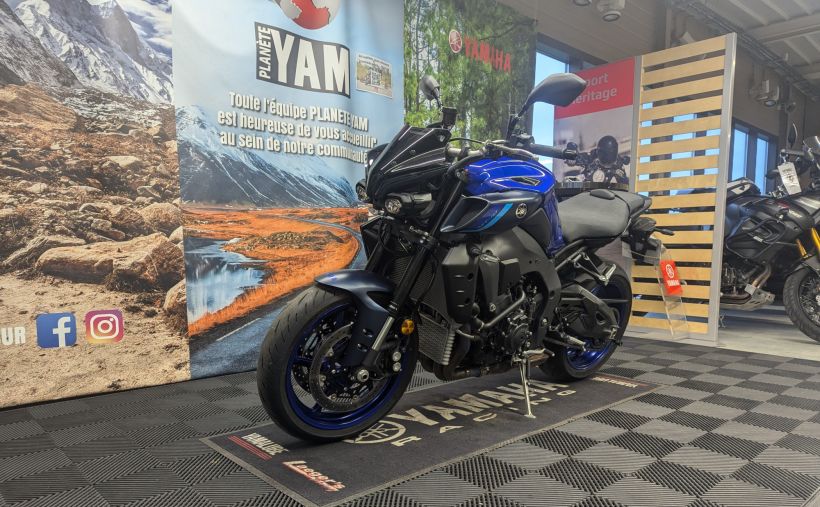 YAMAHA MT-10 6