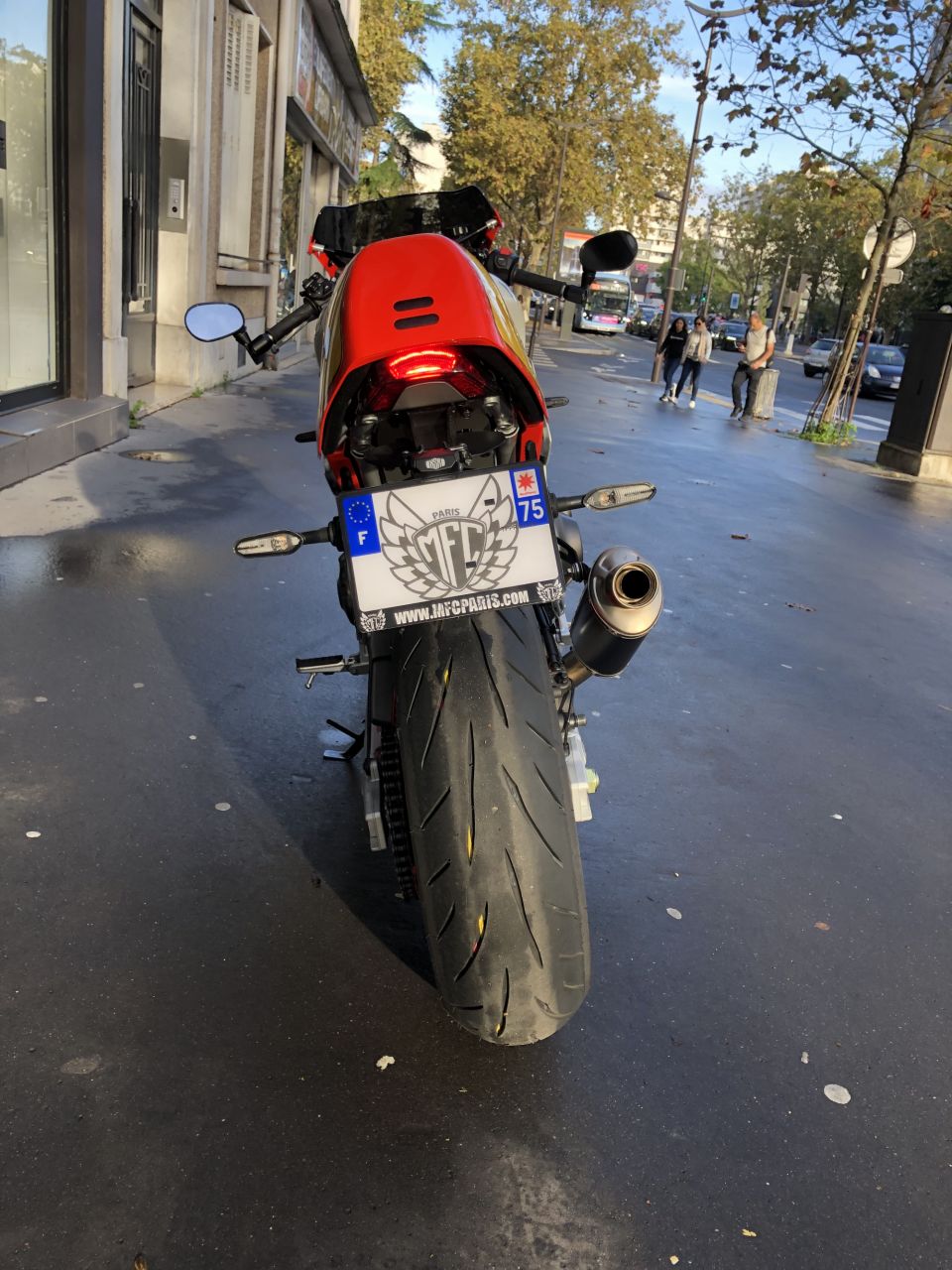 YAMAHA XSR 900 GP 15