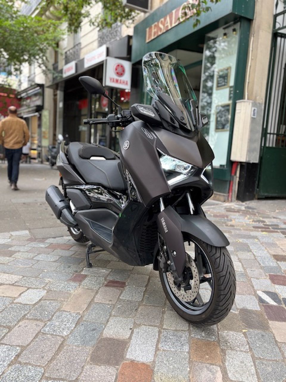 YAMAHA XMAX 300 Tech Max 1