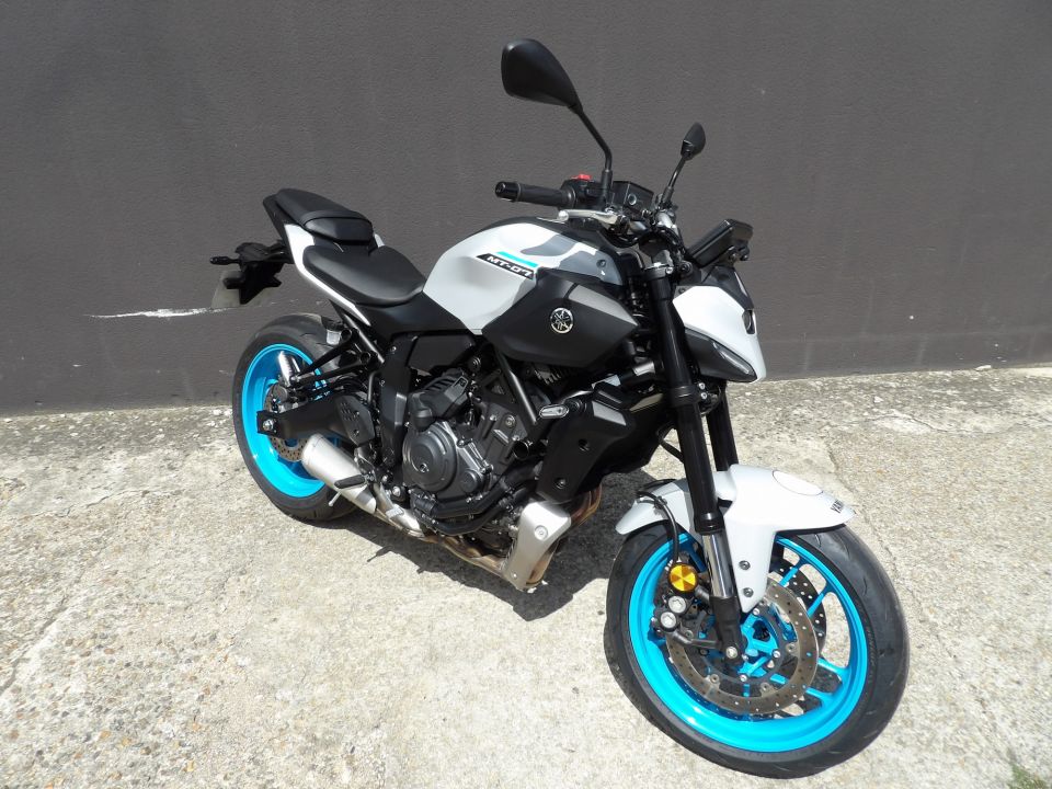 YAMAHA MT-07 Y-AMT 0