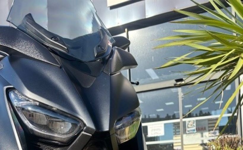 YAMAHA XMAX 300 1