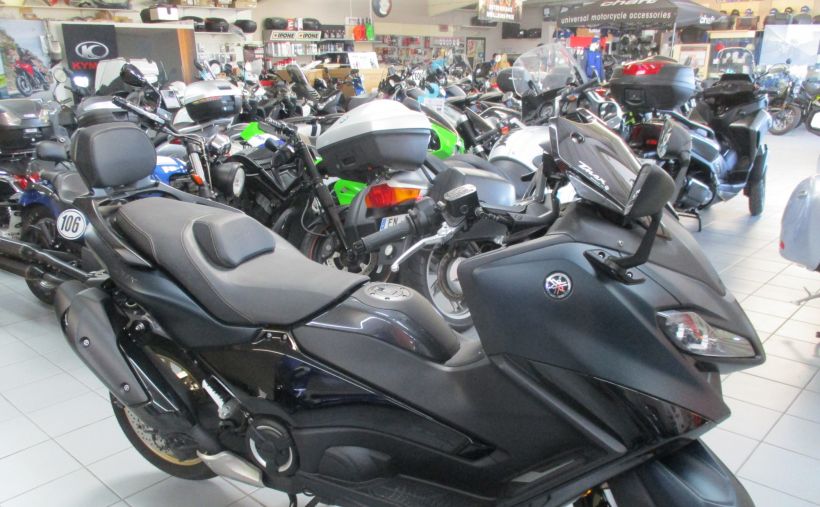 YAMAHA XP T-MAX 560 TECH MAX 1