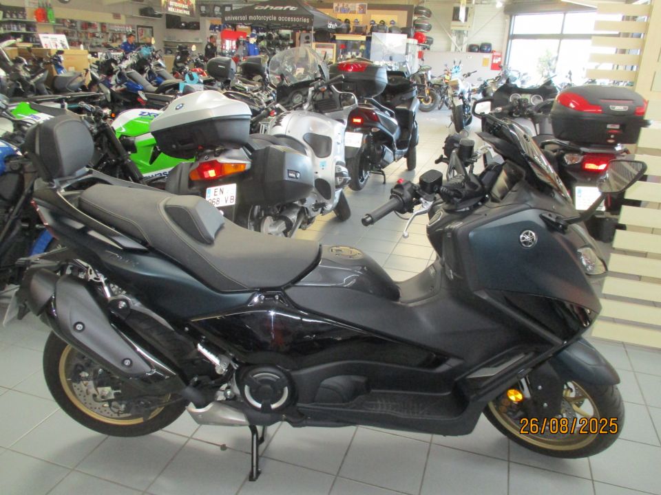 YAMAHA XP T-MAX 560 TECH MAX 20