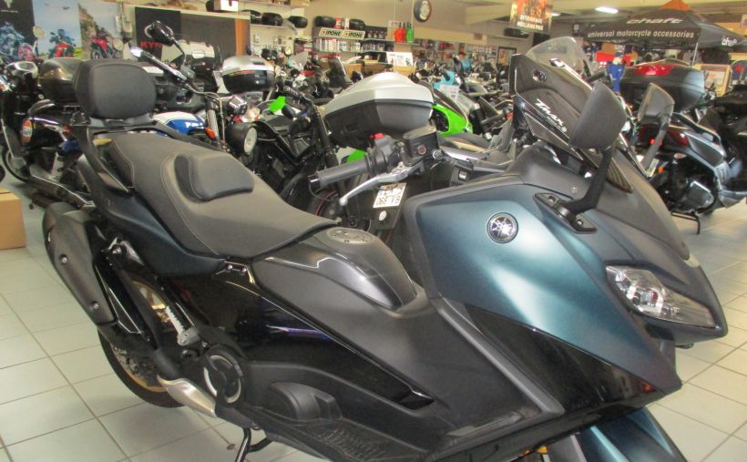 YAMAHA XP T-MAX 560 TECH MAX 3