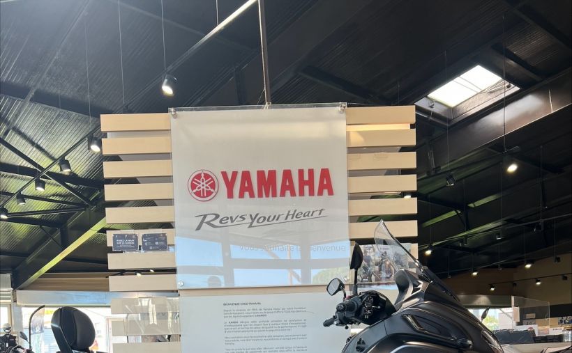 YAMAHA TRICITY 300 5