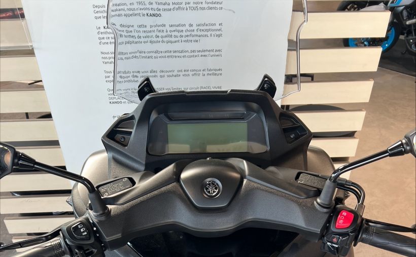 YAMAHA TRICITY 300 9